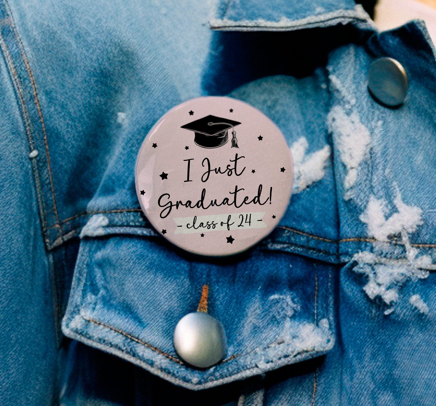 Graduation Badge - I Graduated Badge - Celebration Badge - Congratulations Badge